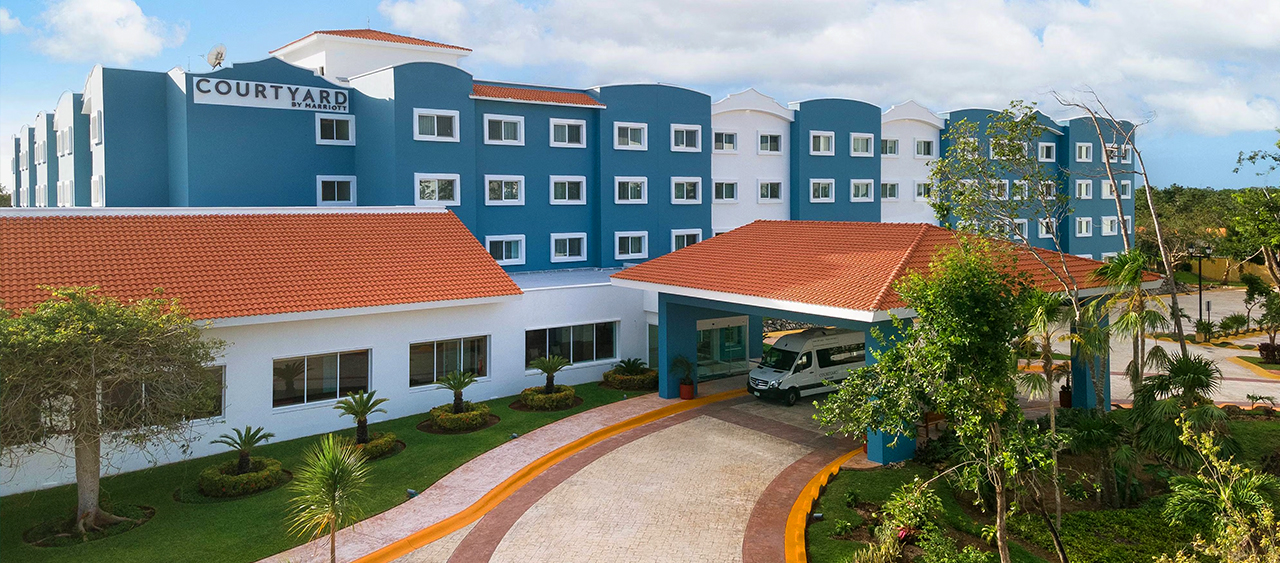 Courtyard Cancun Airport
