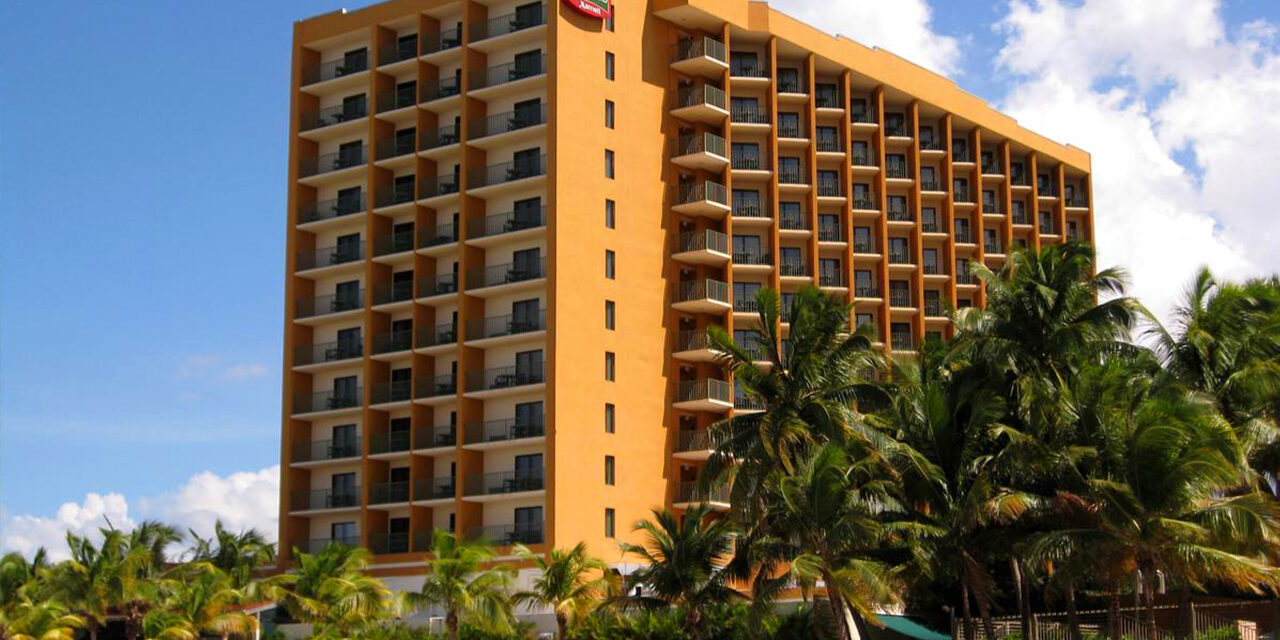 Courtyard Isla Verde Beach Resort