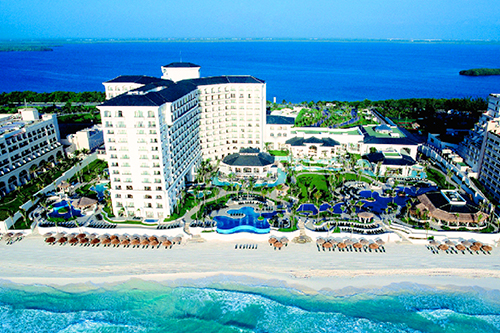 jw marriott cancun resort and spa mexico beach escape for families