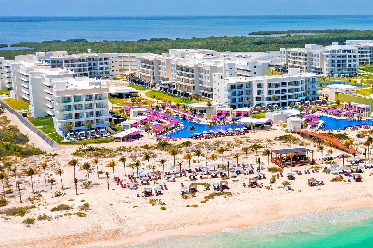 planet hollywood adult scene cancun mexico adults-only beach vacation