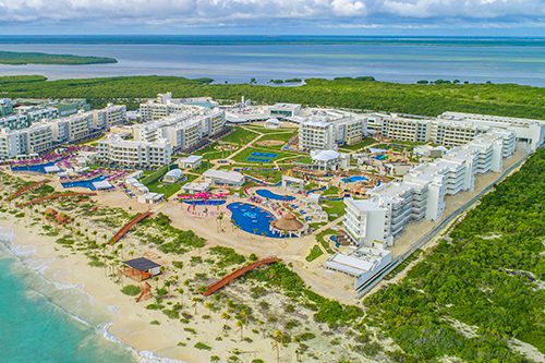 planet hollywood cancun mexico family beach vacation